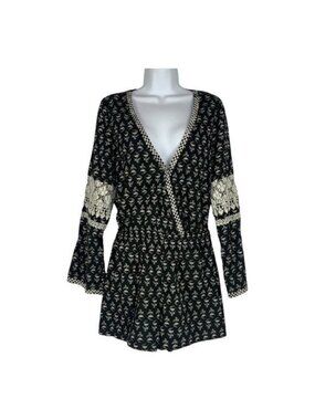 Valiante Black & White Floral Long Sleeve Romper Size 2